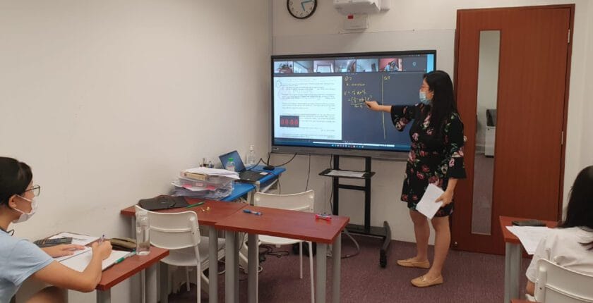 hybrid tuition smart screens